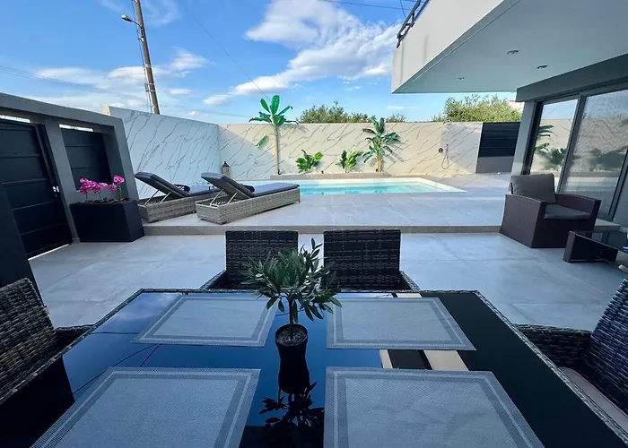 Elite Water House * Patras